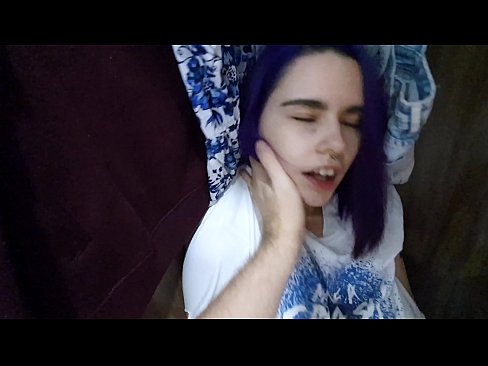 ❤️ Знайшов мою сестру в шафі і допоміг їй закінчити ❤ Секс-відео на uk.ixiporn.ru ☑